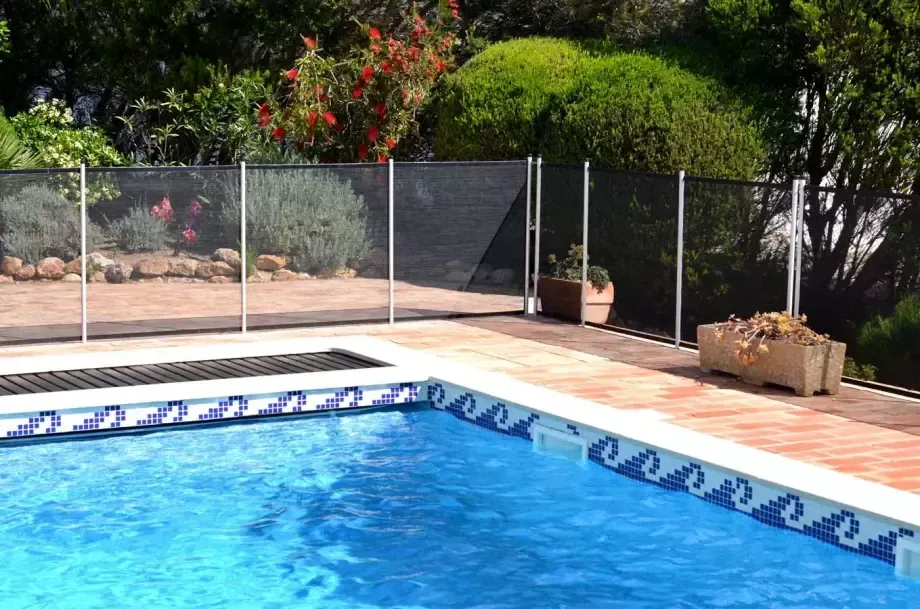 Sécurité piscine près de Roanne